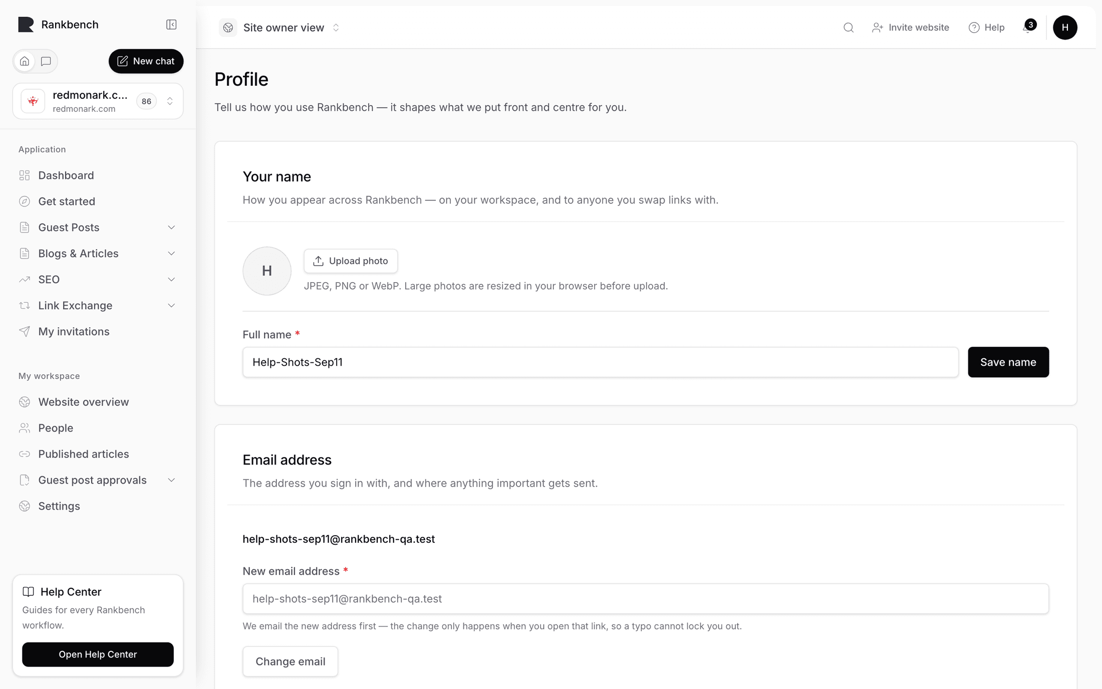 The profile page with the name and photo controls